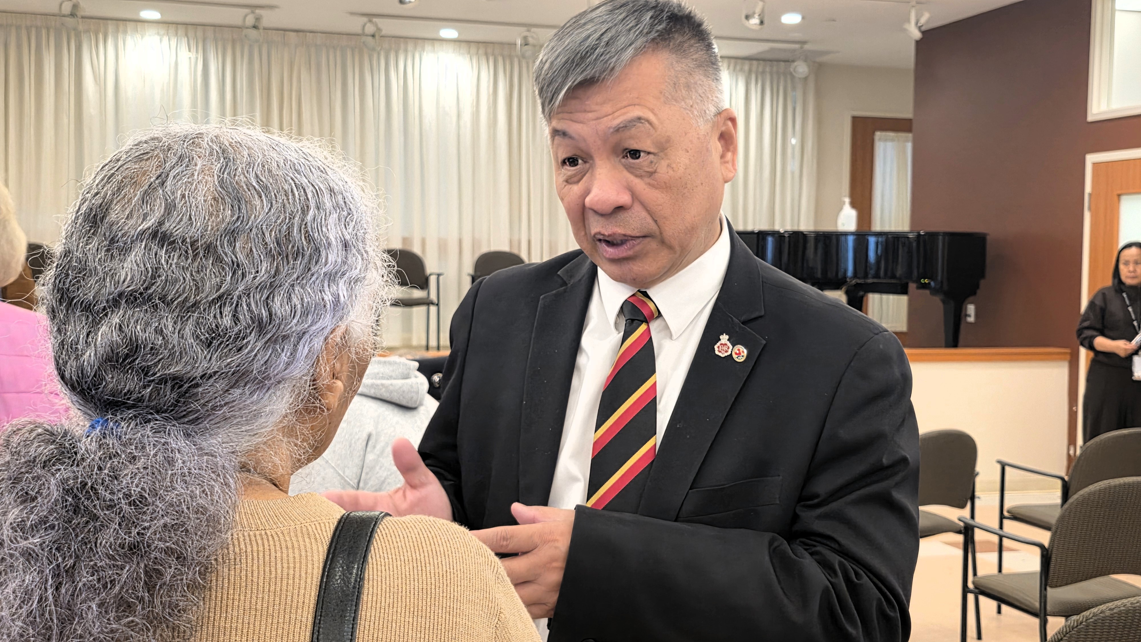 Bill Chan Connects with Residents at  Shepherd Village Open House Forum
