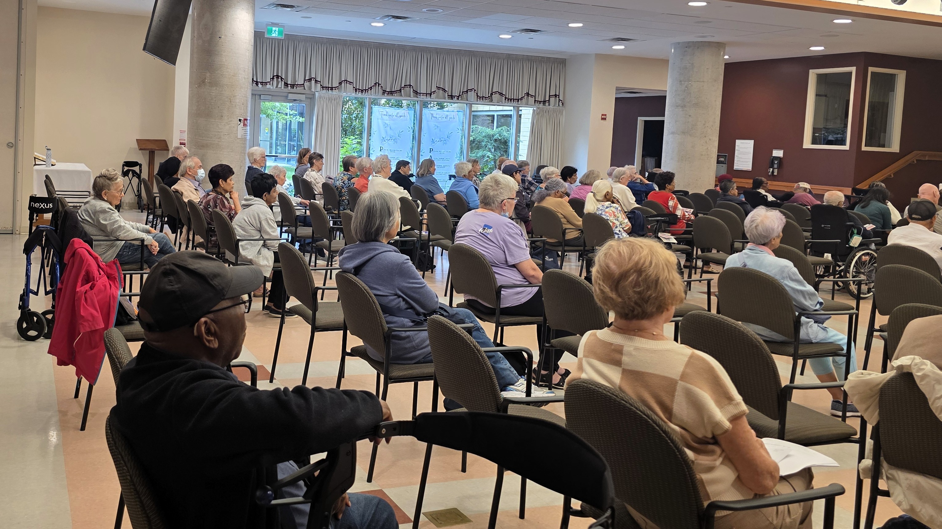 陈楚标( Bill Chan) 出席 Shepherd Village Open House 社区论坛，聆听长者及居民心声