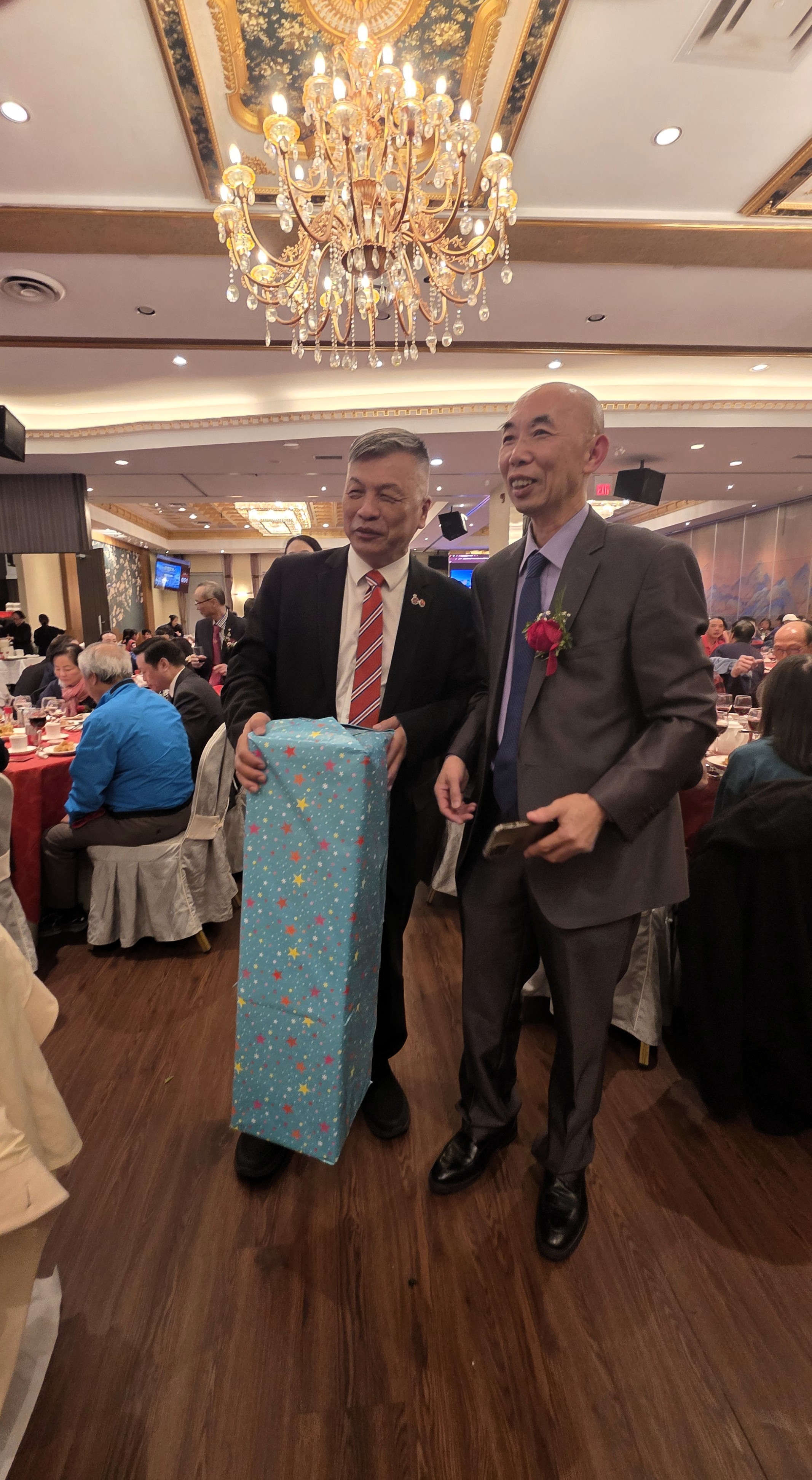 我很榮幸獲邀出席昨天「多倫多新會同鄉會94週年晚宴」！